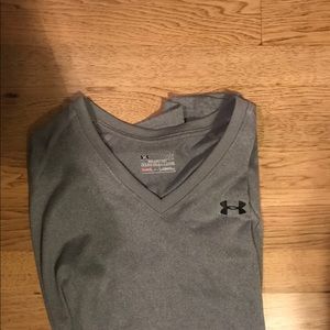 Brand new under Armour loose fit tee